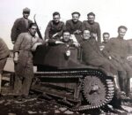 Т-27 с курсантами учебной школы